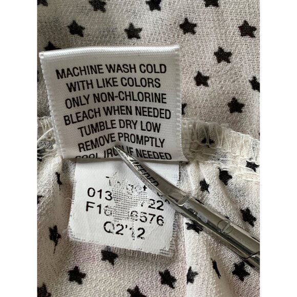 Converse Target S V-Neck Off-White Star Print Tiered Tunic Top RW10336 EUC - Picture 9 of 9